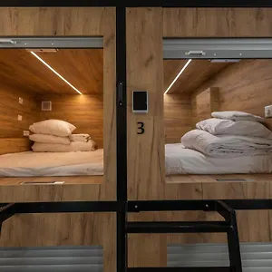 Expo Capsule Albergue