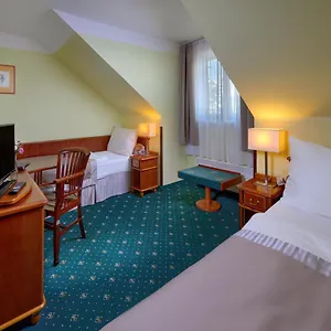 Hotell Selsky Dvur - Bohemian Village Courtyard, Prag