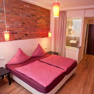 3* Otel Purpur